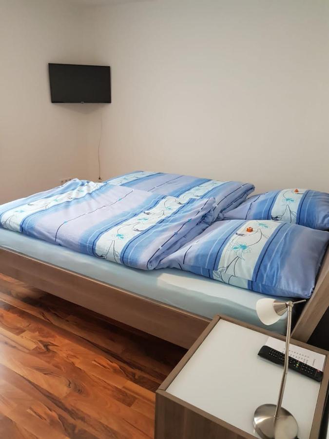 Ferienwohnung- Sarah Hahnstatten Экстерьер фото
