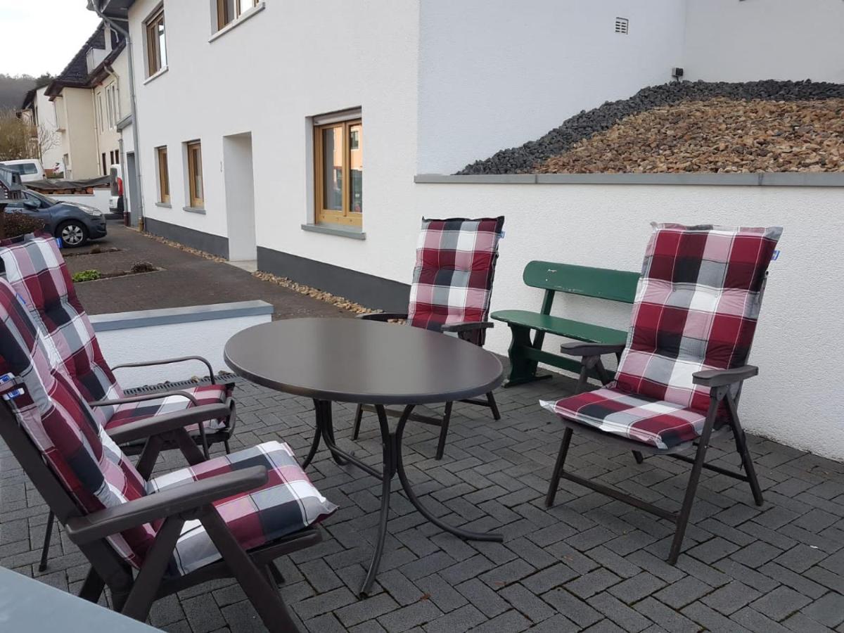 Ferienwohnung- Sarah Hahnstatten Экстерьер фото